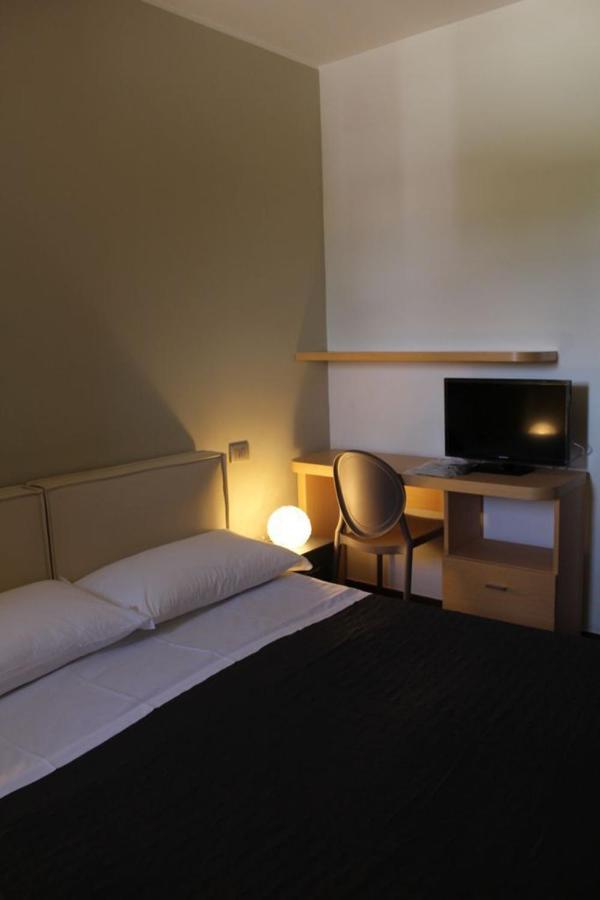 Hotel Torre Domini Giovinazzo Exterior photo